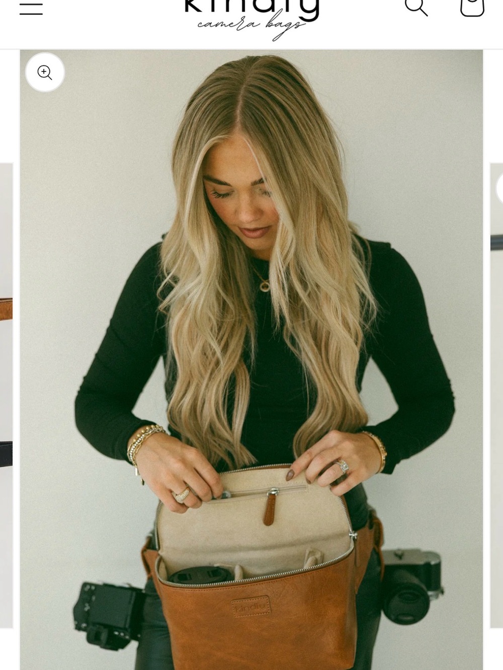 Compact Leather Crossbody Bag in Cognac